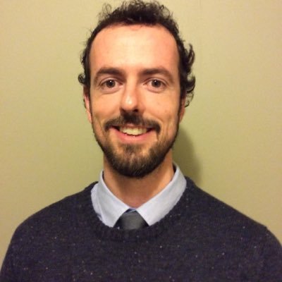 Enseignant à l'école Héritage de Falher en Alberta. Baccalauréat en sciences et baccalauréat en éducation du Campus St Jean de la University of Alberta.