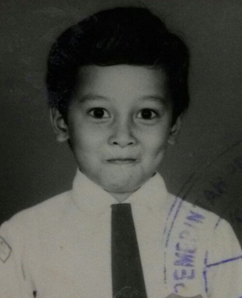 darahlumpur's profile picture. Sayangi semua.
Percaya beberapa.
Jangan sakiti siapa-siapa.