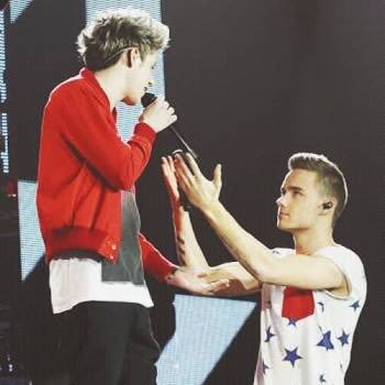 imploro_bio's profile picture. EU IMPLORO SEU RT NO LINK ABAIXO. POR FAVOR É MUITO IMPORTANTE. MUITO OBRIGADO PELA ATENÇÃO. DESCULPE SE JÁ PEDI. ||| RT IN LINK PLEASEE !!!