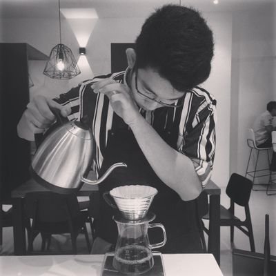 livingvic's profile picture. instagram - @livingvic