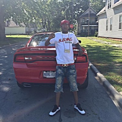 ⭐️⭐️⭐️nbmg affiliated⭐️⭐️⭐️ all about my family 90%grind 10%sleep YouTube and search nbmg headrush or click link to view music video https://t.co/haBqCc8osu