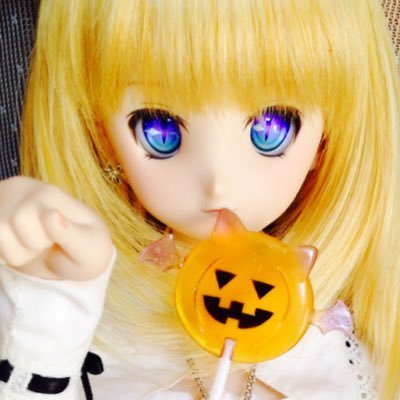 ドールアカウントです。東方ドールは魔理沙.霊夢.橙.穣子.アリスがいます。✽DD4人、MDD9人、オビツ50 4人、オビツ11 2人、シュガーカップス5人、TinyFox16人、リロロ、その他ブラインドドールなど色々。改造ねんどろいどはTINAMI(https://t.co/QiXUFA8F3U)にあります。
