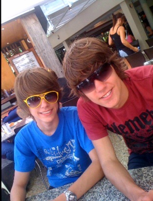 iSuritaLovers's profile picture. 