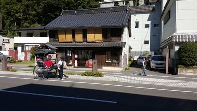 ogisio3275's profile picture. 宮城県#塩釜市にて#味噌#醤油屋をしています。#塩釜の#お祭りや#イベントなどを発信していきます！
上写真は超人気、当店の#玉こんにゃく　です。イベントのときなど中心にお楽しみ頂けます。

〒985-0057　宮城県塩釜市西町3-12
☎022-362-0453