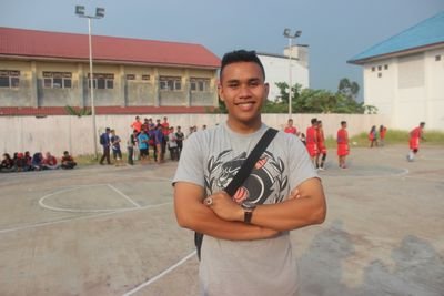 13 maret 1998
Buntok, kalteng
ig: yovan_imanuel
id line: yovan_imanuel
bbm:59655F16, 5AD116CD