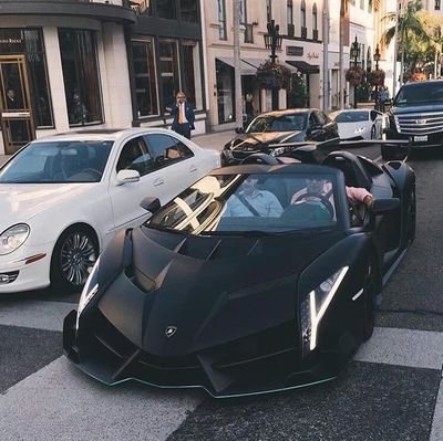 GurreroTovar's profile picture. @DaniTovar