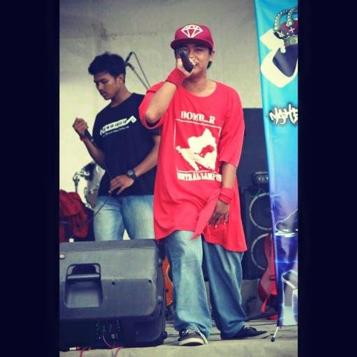 Muhammad Arifin A.K.A Momox Emce | BomB_R (Central Lampung) OFFICIAL | Varian Of Central Lampung Hip Hop Squad OFFICIAL | Cp: 7ED3F3D1