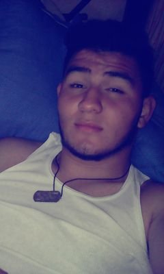 ariel_batres's profile picture. la vida da miles de vueltas pero la mejor es alrededor tuyo :'3