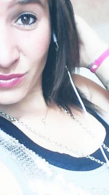 lindatsabit1's profile picture. 