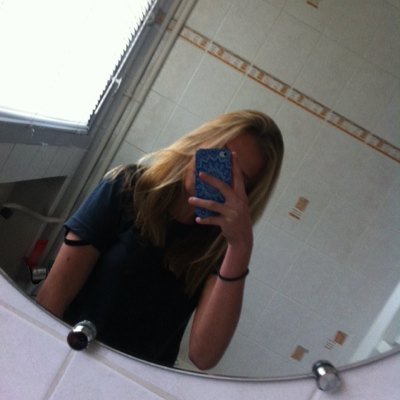 HumanWonderful's profile picture. Emma