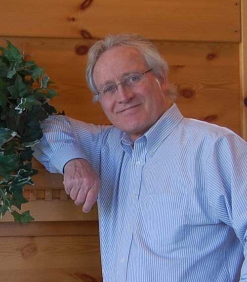 video_phone_guy's profile picture. Internet Marketer, learning copywriting. I love my family and dogs. So much to be thankful for.