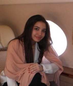 medianafebriari's profile picture.