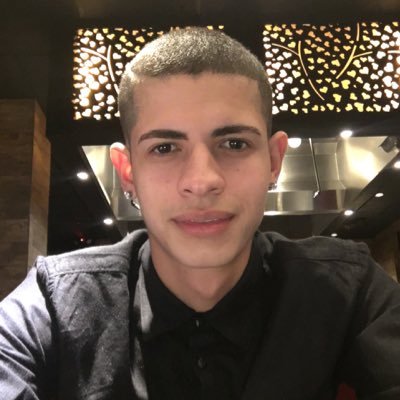 julianelpapi123's profile picture. 