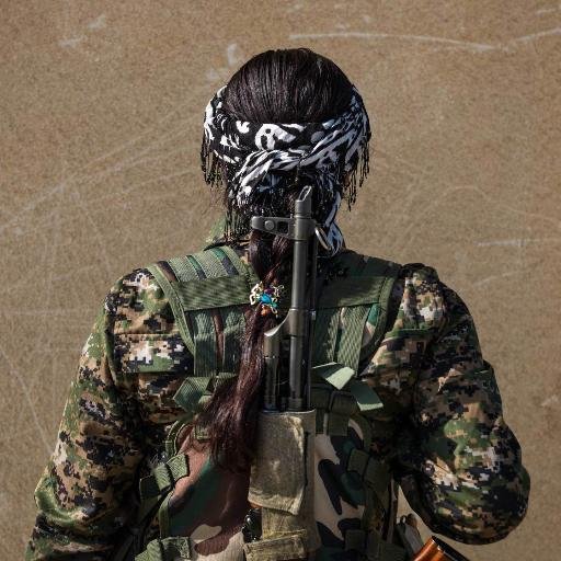 d3IiI0yI0y's profile picture. Gökyüzünü bilmem ama dağlar bizimdir!