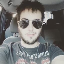 Mike93Miki's profile picture. Bajista en Fake Teddy y The Monster Lover. Estudiante del superior de técnico de sonido.