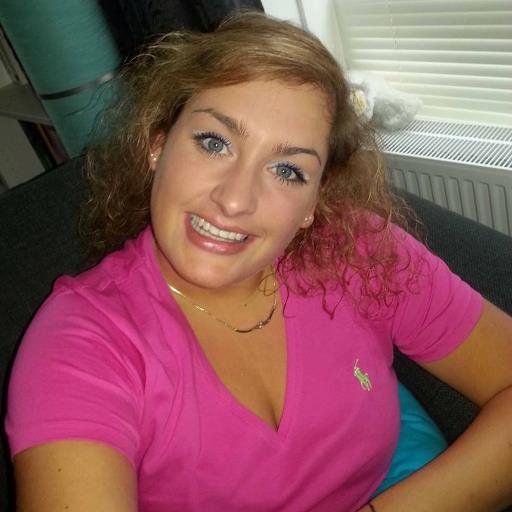 B__right's profile picture. Be-me