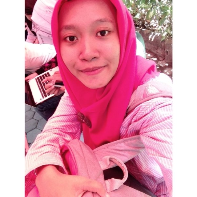 Alhamdhulillaah: Remember SubhanAllah (33 times), Alhamdullilah (33 times), Allahu Akbar (34 times) before you go to bed. ♥keluarga kecilku. ☺☀