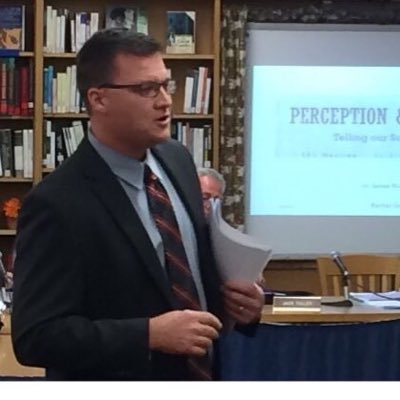 Director of Instruction and Grant Funded Programs @vschsd Follow me on Instagram https://t.co/b2Mdm9OxPJ             Husband and father of 3. #goheels 🥍