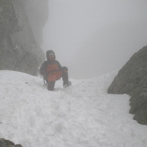 Twitter del Equipo de Exploración (K-A) .
Nieve , Hielo , Sudor y Trabajo duro .