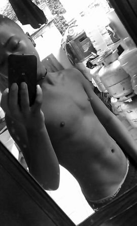 Boylieber/Arianator/ Monster/Barbie/
opção sexual: bi /: Segue o meu mano @KoFeeling // Sou legal