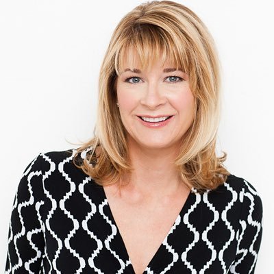 🙋🏼♀️Top Realtor at Real Estate One • #callstacymiletti • 248.813.4900📲✨Adventures & Sold Signs✨