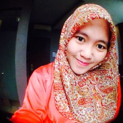 helzarisdianti's profile picture. 