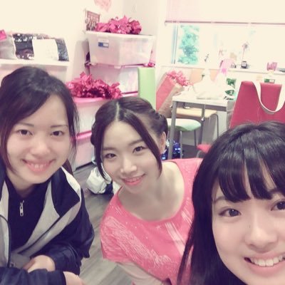 ソングリーディング部Sapphires公式アカウントです。日々の練習の模様やイベント等出演情報を更新していきます !フォローよろしくお願いします(^o^)