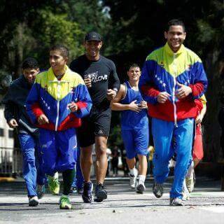 Deportista Internacional - Boxeador Profesional -Estudiante de ciencias del deporte Pedagogico Caracas.