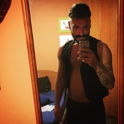 Mikelegiando88's profile picture. 