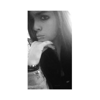 scholer_maeva's profile picture. Allo depuis l'extérieur
Au moins je peux dire que j'ai essayé de te dire
Que je suis désolée, d'avoir brisé ton coeur.
26.09.15Mv
Snap: maevatkt_shl