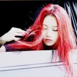 yurapct's profile picture. bye.