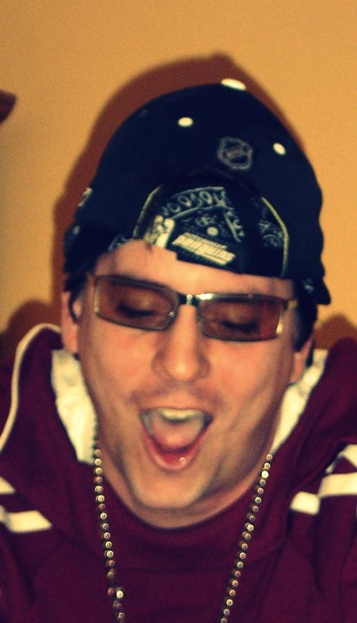 theycallmebarr's profile picture. Christ Follower My wife and sons are awesome. I root for Lewisburg HS #DragonTennis Pittsburgh #Pens, #Stillers, & #Pirates. Making a difference.