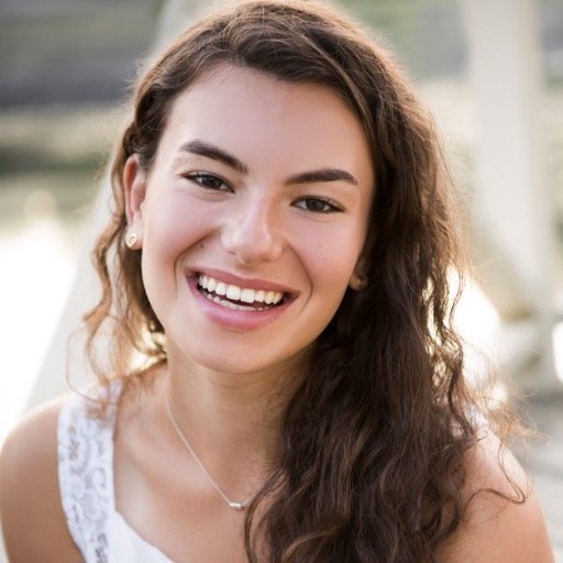 ameliah_d's profile picture. 