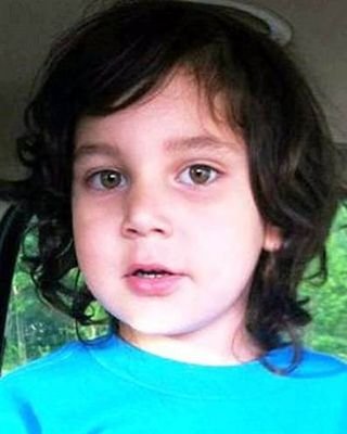 Malfoy_HarryJ's profile picture. 5 years old - Son of Lucius and James - Twin of Draco - Brother of Alya -  Suffers from a lung disease - Sirius's godson