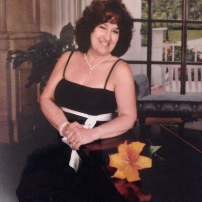 I have started Trading live with FXCM, my confidence stops me doing well! Looking for a real business opportunity. I am a WASPI supporter born in the early 50s