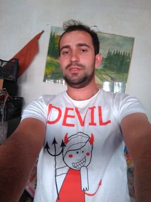 yazar, konusur, cizer, bakar, okur, durur, düşünür; yorulup dinlenir...
