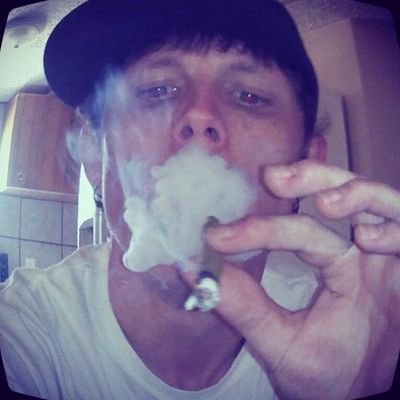 MoreWaxPlease's profile picture. 