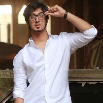 ✨.. Dentist وبه اكتفي ..;) Arab Idol for me @abbodart1 #AbdullahAbdulaziz