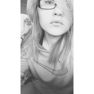 __briannabanana's profile picture. pour my life into a paper cup. -rhcp