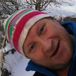 geir_stene's profile picture. Er glad i livet å tar ikke alt så høytidelig. Sykler på landevei å tereng når det passer seg. Best nedover bakker. Ellers er jeg som jeg er. Rett opp å ned  ☺