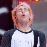saved :) (@lightsaved7) 's Twitter Profile