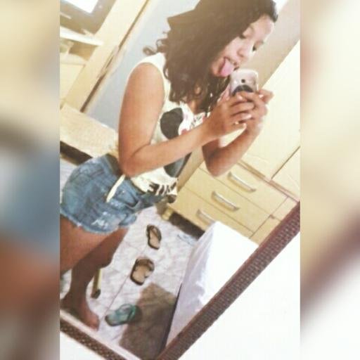 Não corro atrás de gente que se afastou de mim porque quis ✌