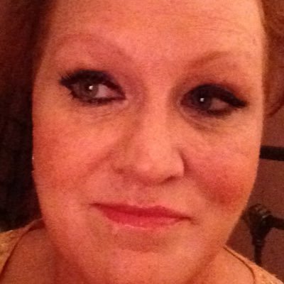 Fionashaw17's profile picture. 