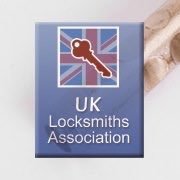 We are the UK Locksmiths Association that teach Locksmithing. 2 - 4 days hands on courses with unbeatable value. https://t.co/z3PdDMJH2T Tel: 020 8590 7111