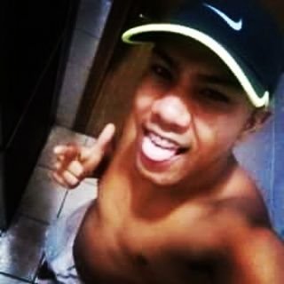 biieeeLB's profile picture. Vai na Fé não na Sorte ,
Segue a Luz não a Morte ,
Obrigado vai e volte !!