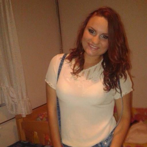 komplikovana3's profile picture. Uvek nasmejana, retko srećna. Dama pre svega. Romantična. Samo njega je volela. Veruje da nekad ljubav nije dovoljna. 
Stari profil @idealno2 ♥♡♥ follow-follow