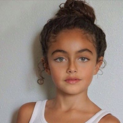 wedo__'s profile picture. قد تكون أو لا تكون ، أنت فقط ستحدد من ستكون ✨