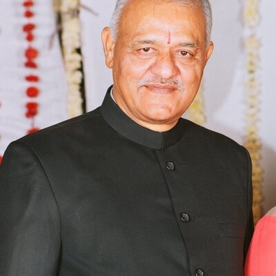 Ajit Kumar on Twitter: "This machine can render a wall in minutes v