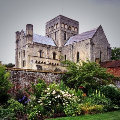 A Celebration of English Churches