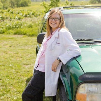 TLCTayology's profile picture. I am an eclectic, artistic, self motivated, science nerd, with a passion for helping people